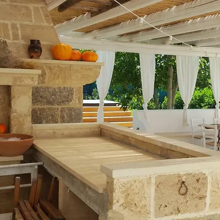 Casina Gido Parabita