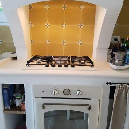 Casina Gido Parabita