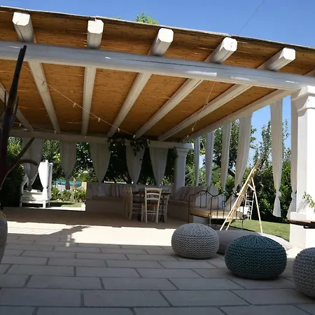 Casina Gido *